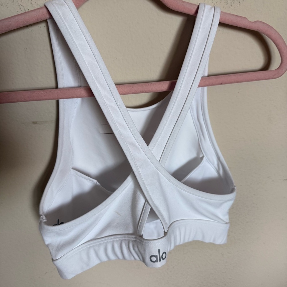ALO Yoga Ripped Warrior White Sports Bra - S - Picture 2 of 7
